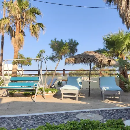 Palm Daire Perissa (Santorini)