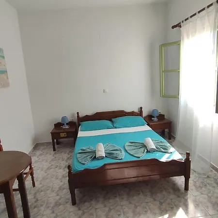 Palm Apartament Perissa (Santorini)